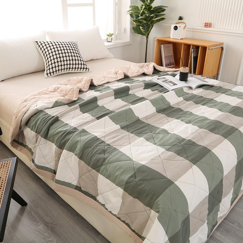 A Solid Color Spring/Summer Washed Quilted Blanket Bed Cover Double Quilted 150180200 Single And Double Couple Bed Queen Summer