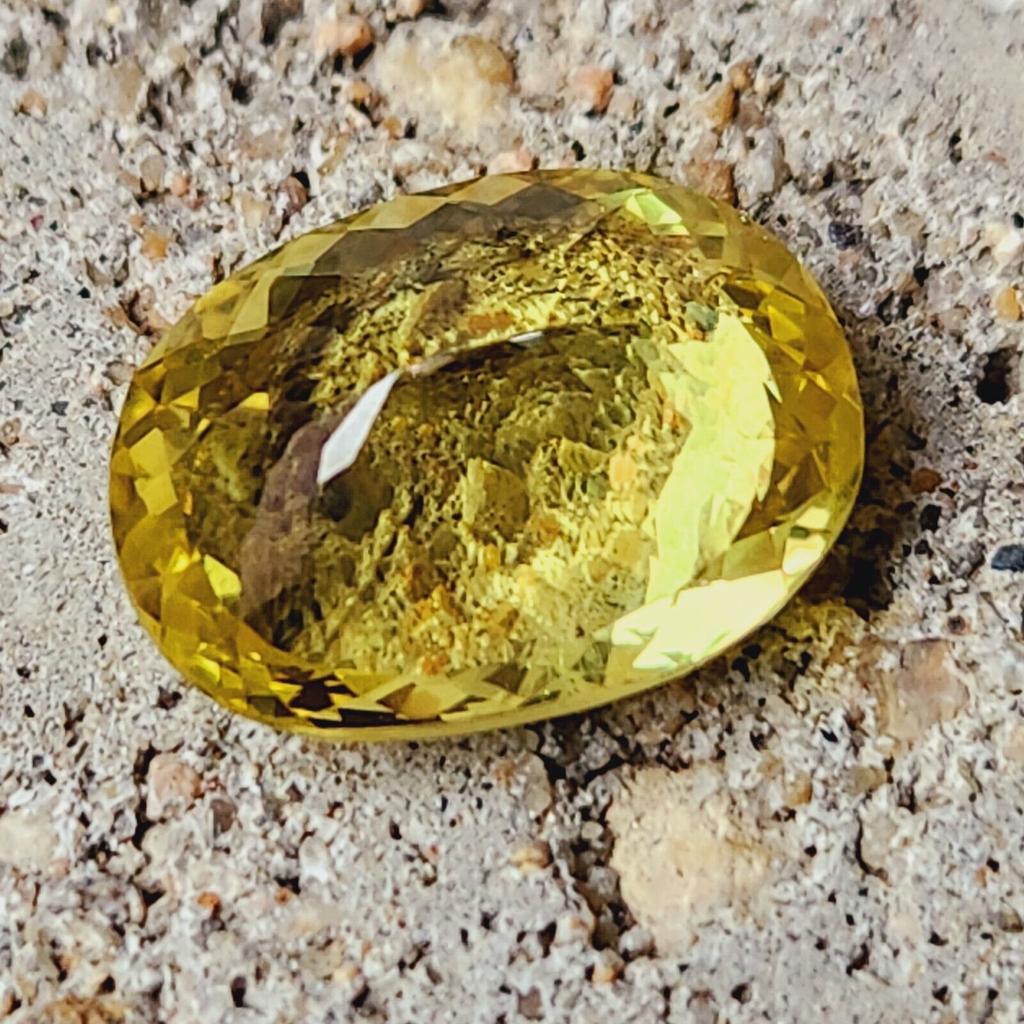 14 Ct Heated PITAMBARI Yellow Sapphire Oval Cut CERTIFIED Loose Gemstone