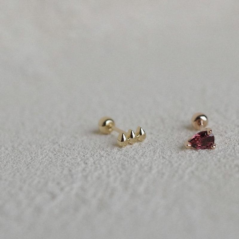 

sonryu 14k drop piercing yellow gold