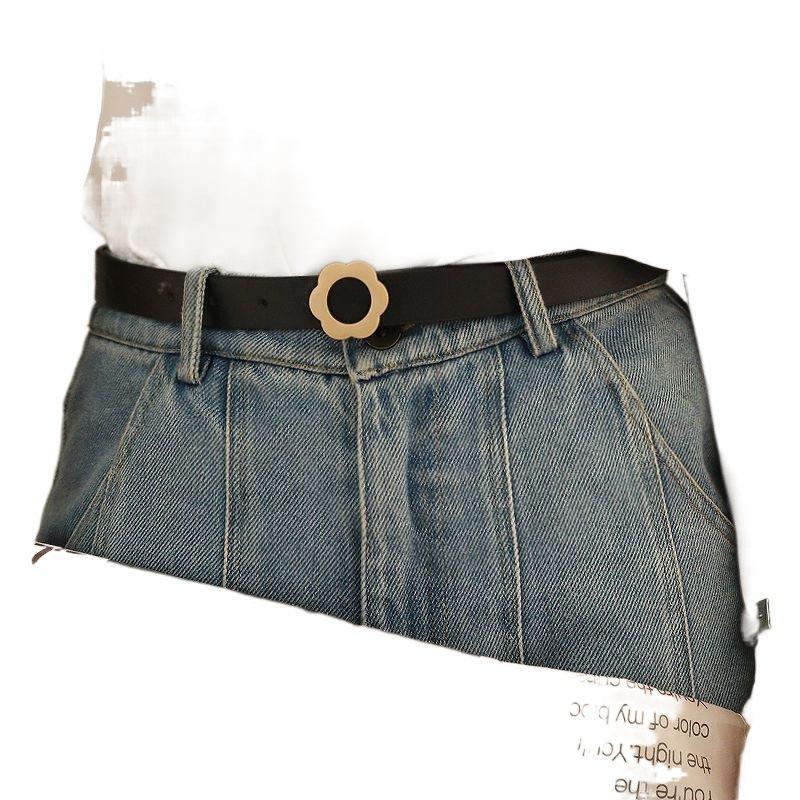 New Stylish 2024 Korean Black Metal Rectangle Buckle Casual Waist Belt Women For