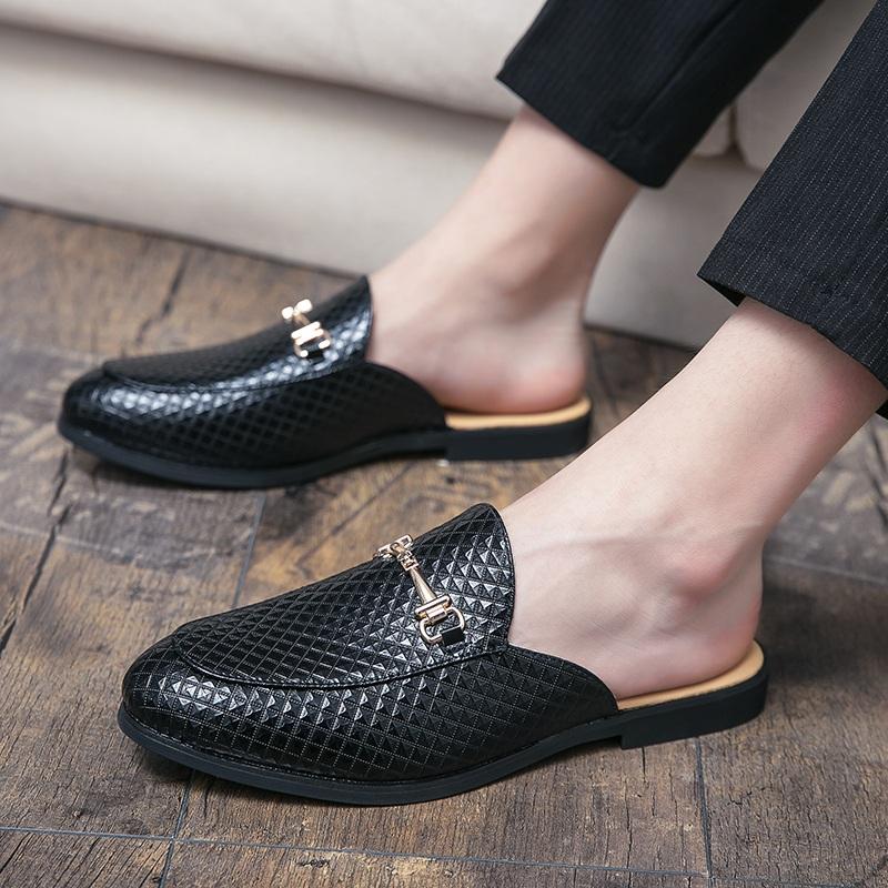 Fashion New Men Gold Black Half Slippers Driving Shoes Casual Patent Leather Mules Moccasins Breathable Loafers Zapatos Hombre