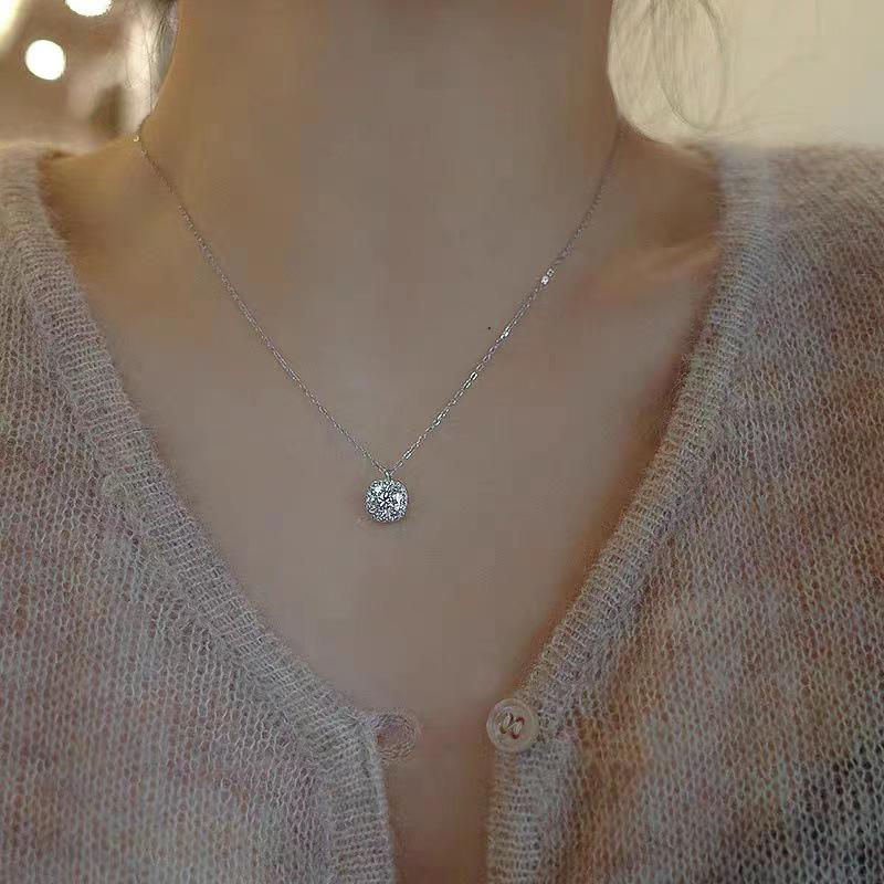 Beixi S925 Sterling Silver Zircon Pendant Necklace with Clavicle Chain for Women 925 Silver
