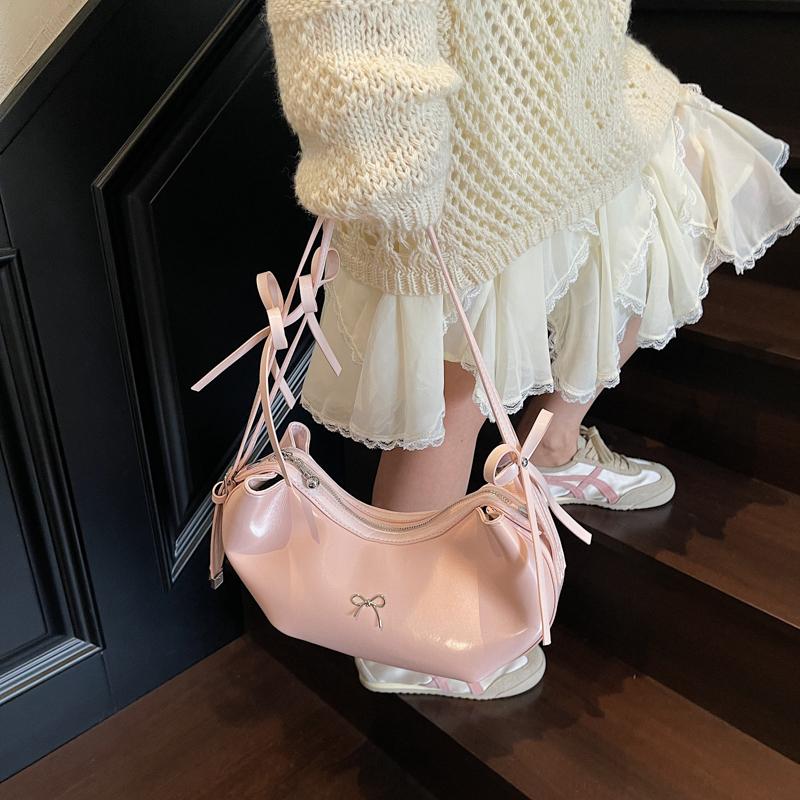 2025 Fashionable New Glossy PU Half Moon Shoulder Bags Solid Zipper High Quality Stylish Design Exquisite Armpit Bags for Women