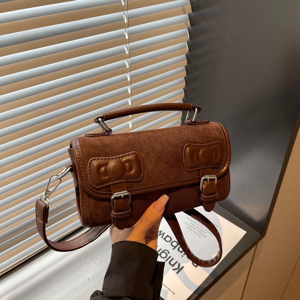 2025 New Women's College Style Shoulder Bag Fashion Bag Versatile Premium Portable Small Square Bag Crossbody Bag