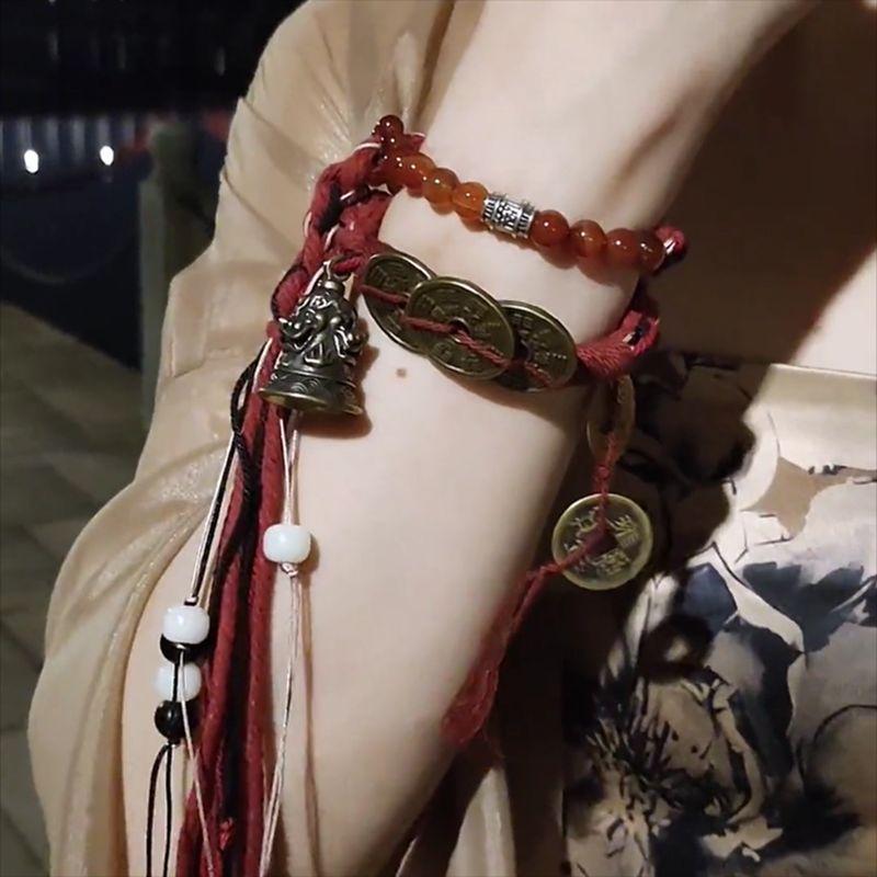 

Нишевый стиль Ручная работа Кисточки Китайский Древний стиль Горный Дух Тратить деньги Shan Gui Spend Money Bracelet(Red Rope)