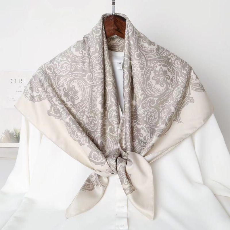 Versatile Shawl Animal Print Black And White Simple Large Square Scarf 90 * 90Cm Simulated Silk Twill Silk Women'S Silk Scarf