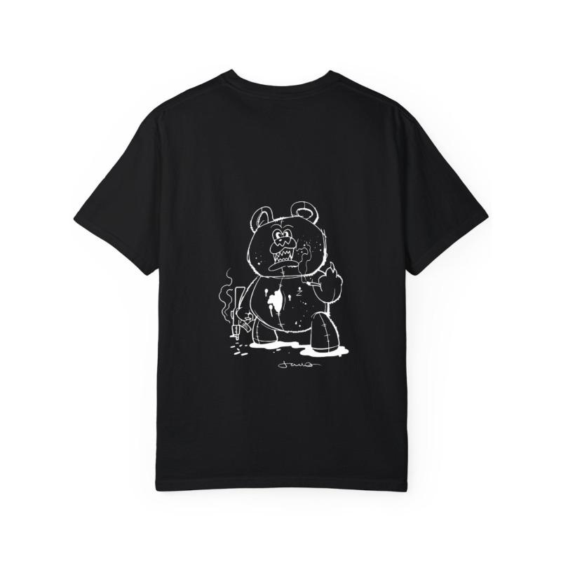 White T-Shirt with Bear Outline Print and Minimalist Design for Casual Wear