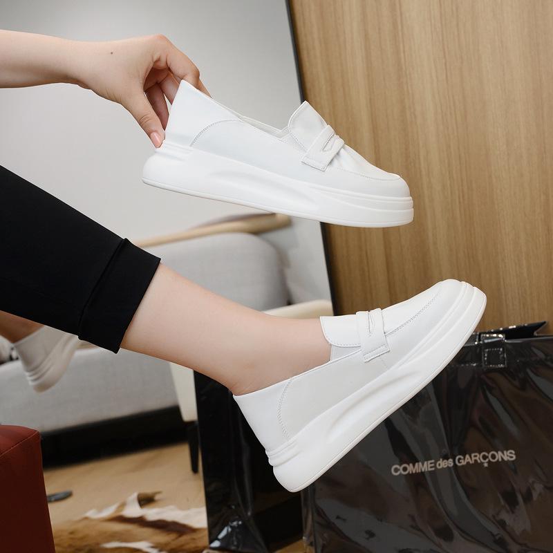 Women's White Slip-on Sports Shoes: 2026 Summer, Thick Sole, Versatile, Comfortable & Casual