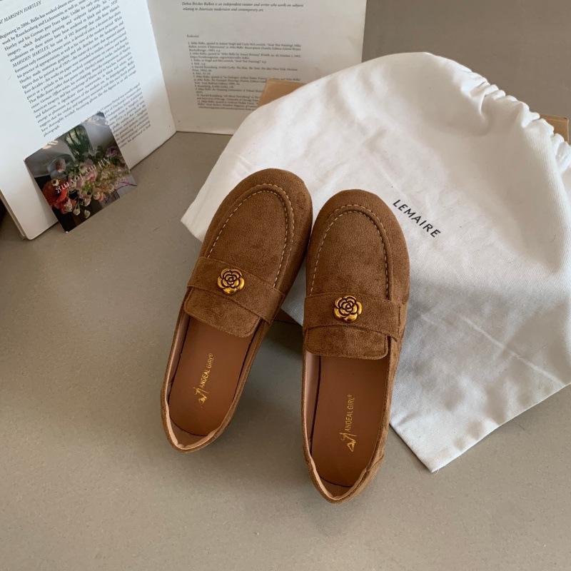 Korean Retro One-pedal Flat Loafers Women's 2025 Autumn New Fashionable and Simple British Style Doudou Single Shoes
