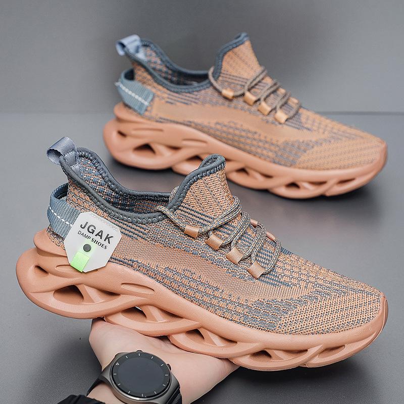 Spring and summer new large size casual sports running shoes breathable and lightweight net shoes dad shoes