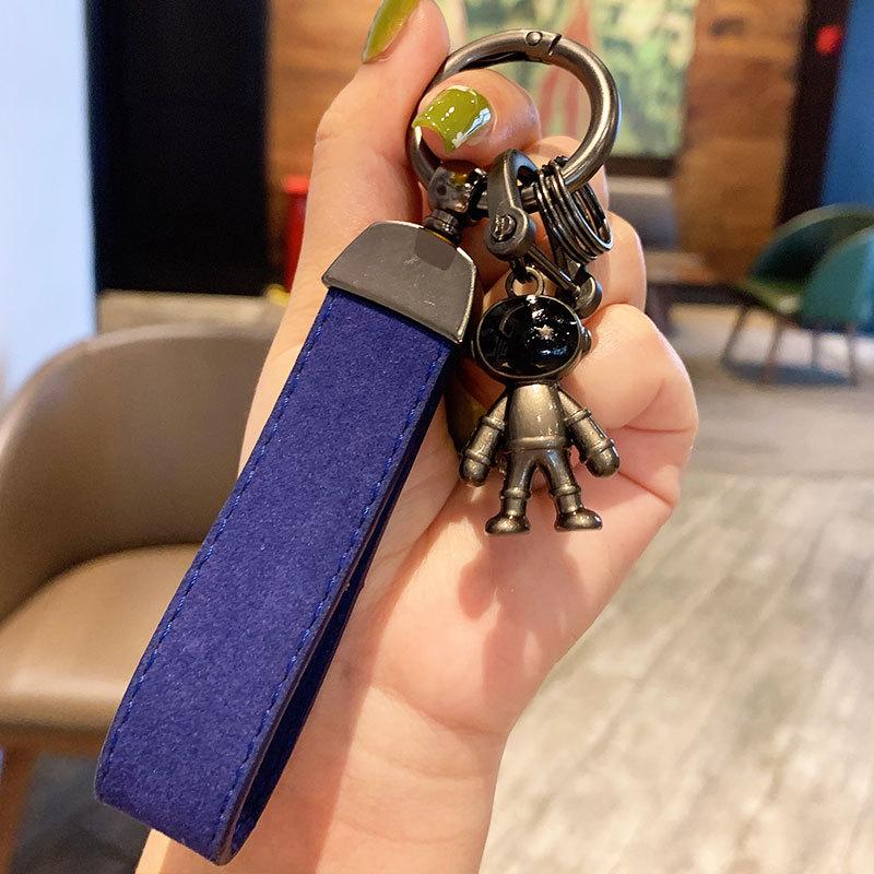 Creative Metal Astronaut Keychain Pendant Women'S Exquisite Pu Leather Car Keychain Pendant Small Gift