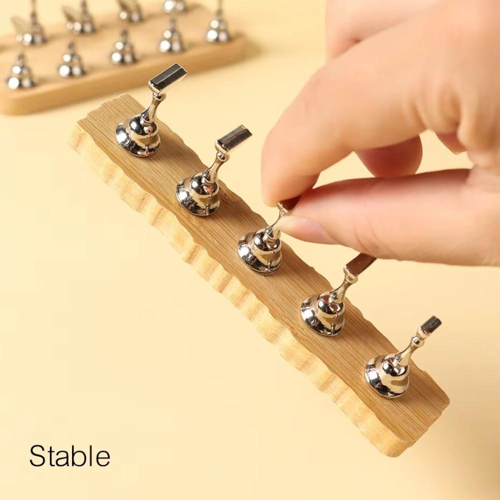 Adjustable Nail Tips Holder Nail Art Nail Display Stand Portable Fake Nail Display Stand