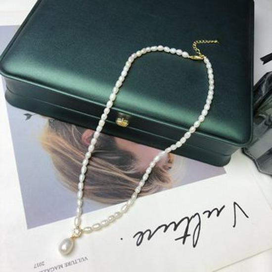 Water Drop Pearl Necklace: Elegant, Small, Natural White Pearls (5-6mm)