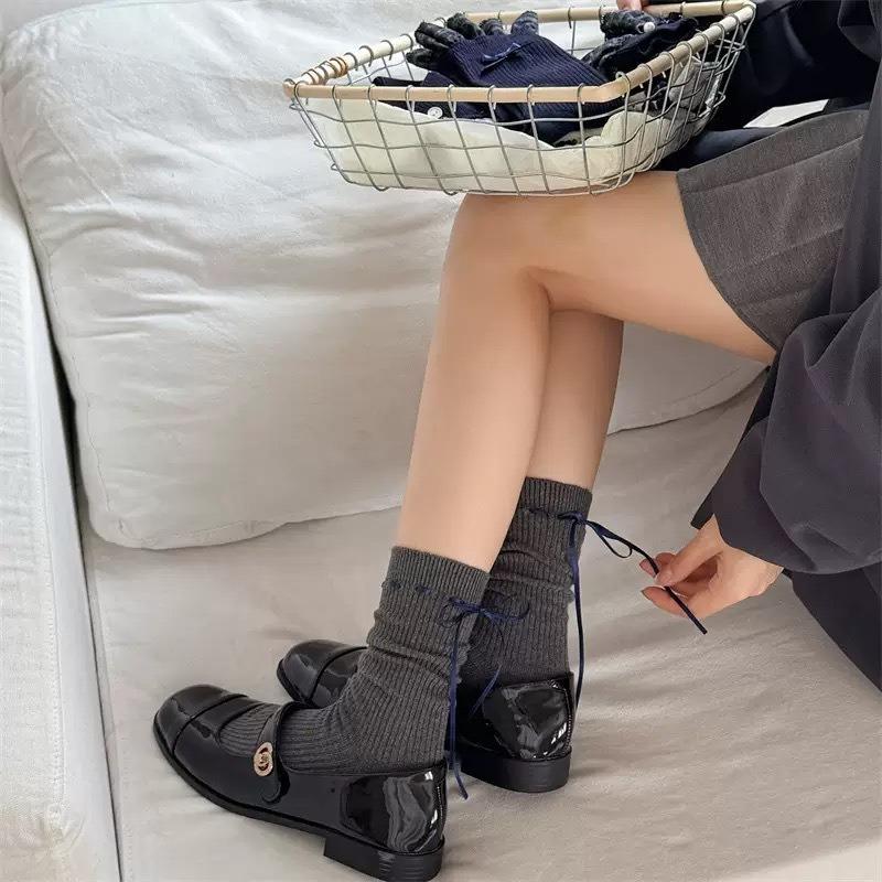 Women's Fall Fashion New Lace In The Tube Pile Socks