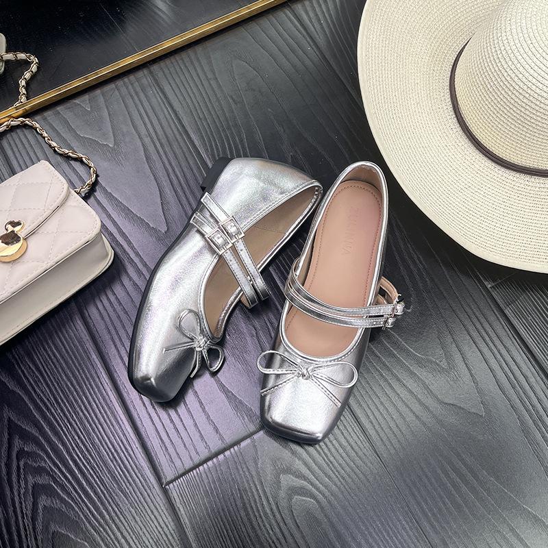 Augmentation de la hauteur intérieure Chaussures simples argentées françaises pour femmes Bout carré Nœud Ouverture légère Été Luxe léger Sens élevé Sangle Mots Mary Jane