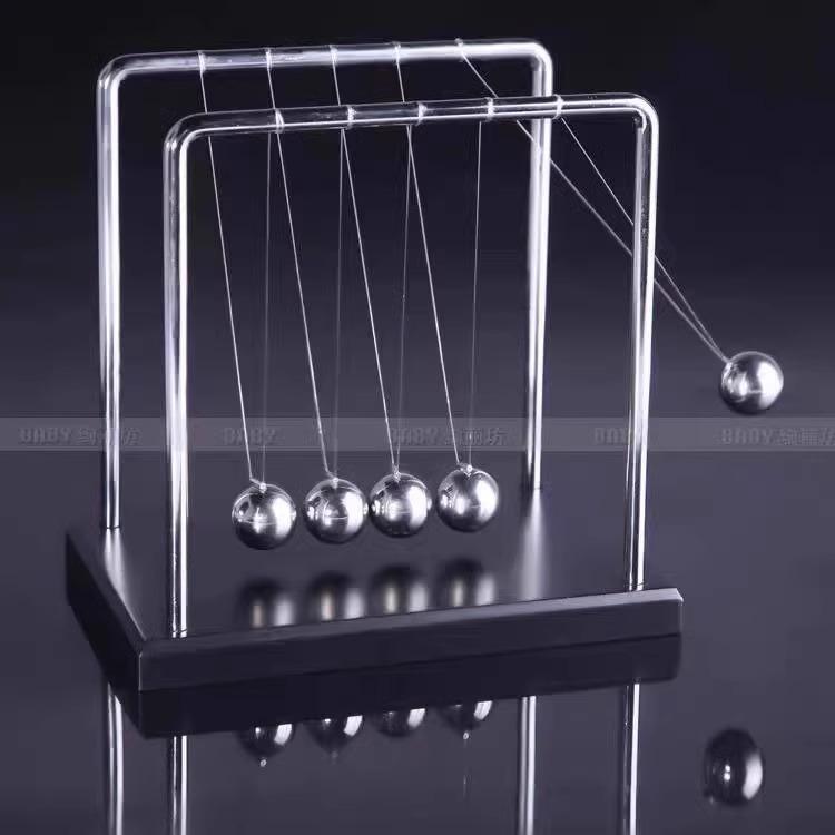 Culla di Newton Fisica Biliardo: Ornamento da Ufficio Creativo e Regalo Decompressione