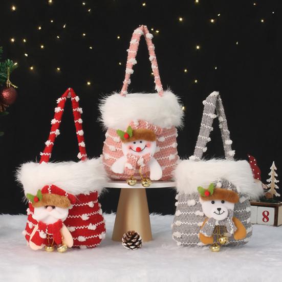 Plush Christmas Small Gift Bag 3D Snowman Santa Doll Fruit Candy Bag Christmas Eve New Year Tote Bag for Xmas Party Supplies