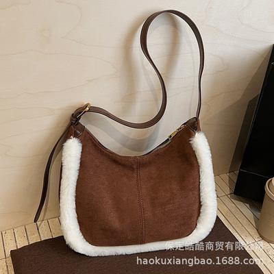 Plush Retro Small Bag Women's Autumn and Winter Versatile 2025 New Fashion Shoulder Messenger Bag This Year Popular Bucket Bag