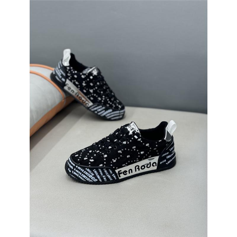 New comfortable shoes sneakers breathable and comfortable bm