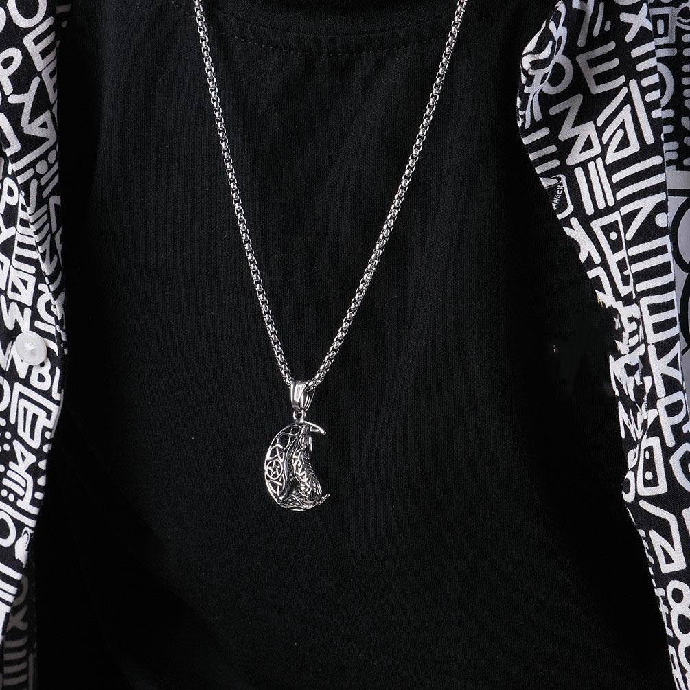 European and American Retro Fashion Trend Punk Moon Wolf Domineering Cool Necklace Pendant