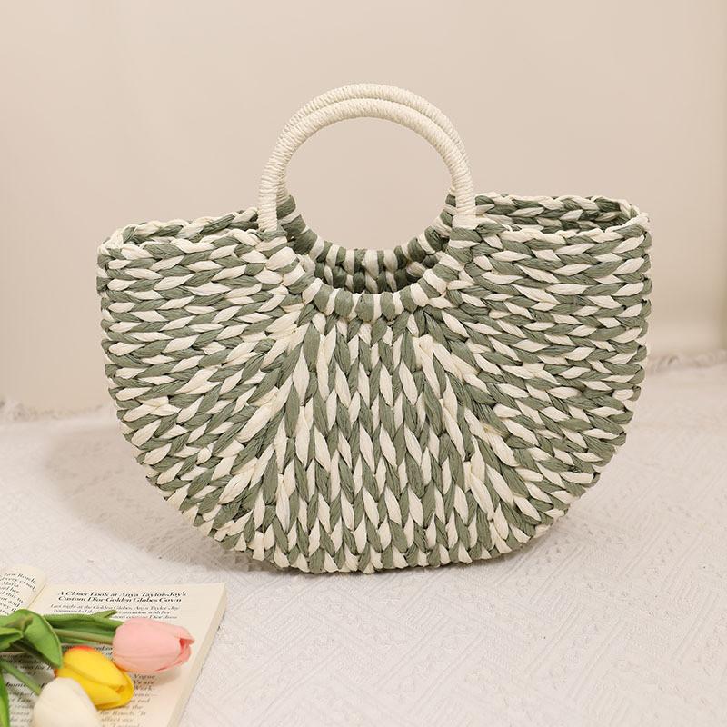 

Chic Woven Straw Handbag Vintage Floral Design Oval Shape Medium Size зелений