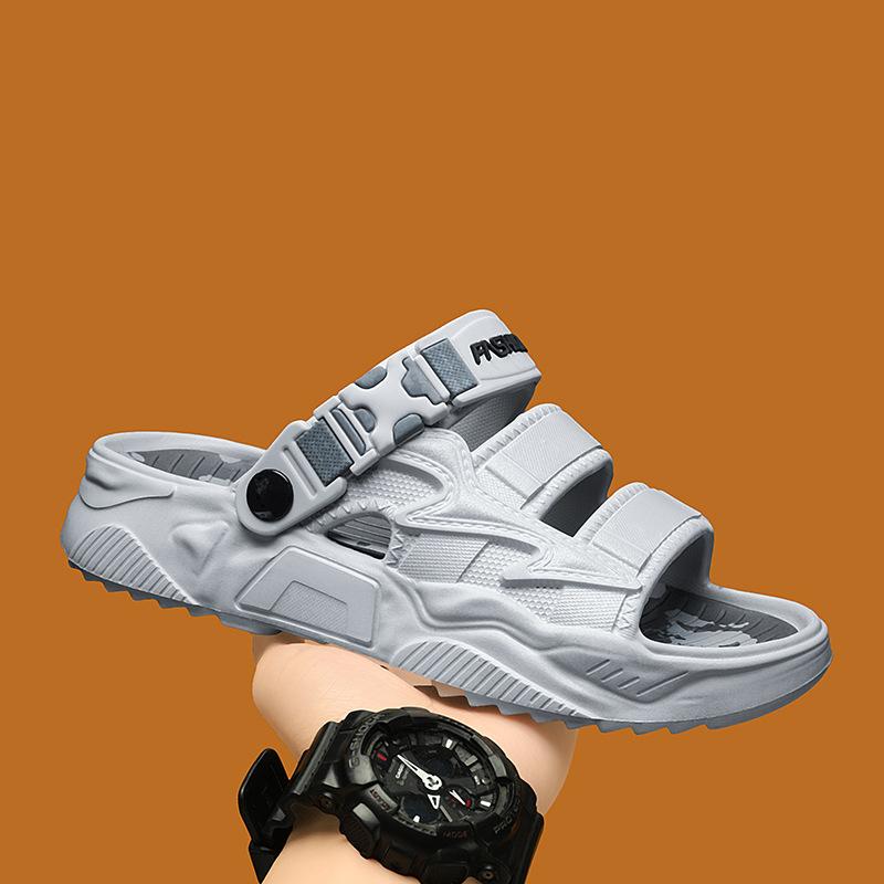 Sandals new 2025 summer leisure teenagers seaside wading thick bottom light stepping on shit feeling two wear one word drag