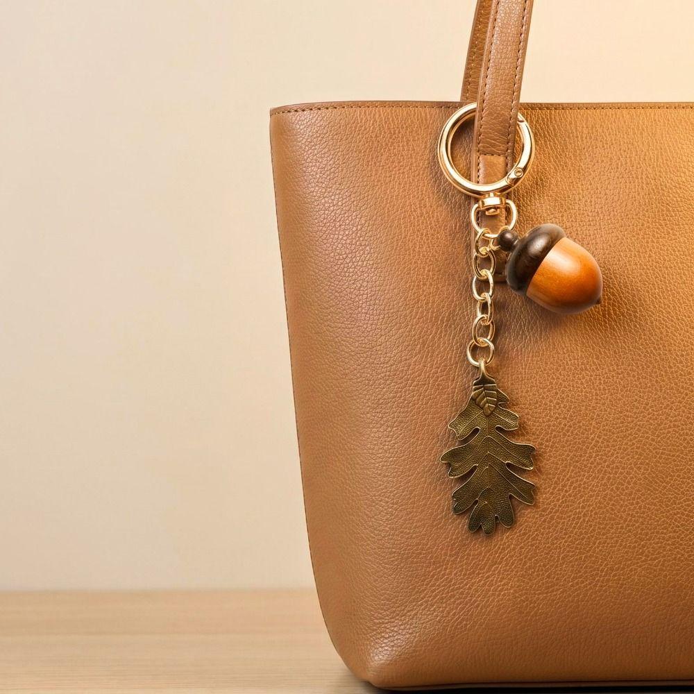 Bronze Leaf Pendant Medicine Pill Box Twist Open Lid Small Item Storage Box Backpack Accessories