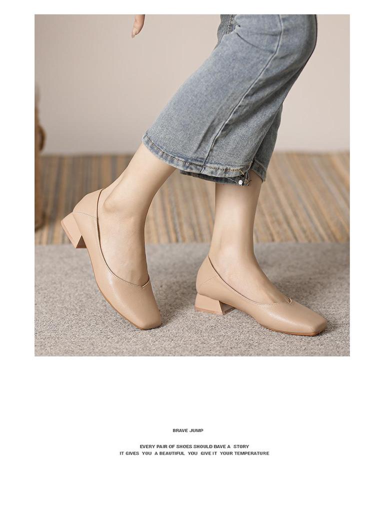 2023 Retro Soft Leather Square Toe Medium High Heel Women's Shoes