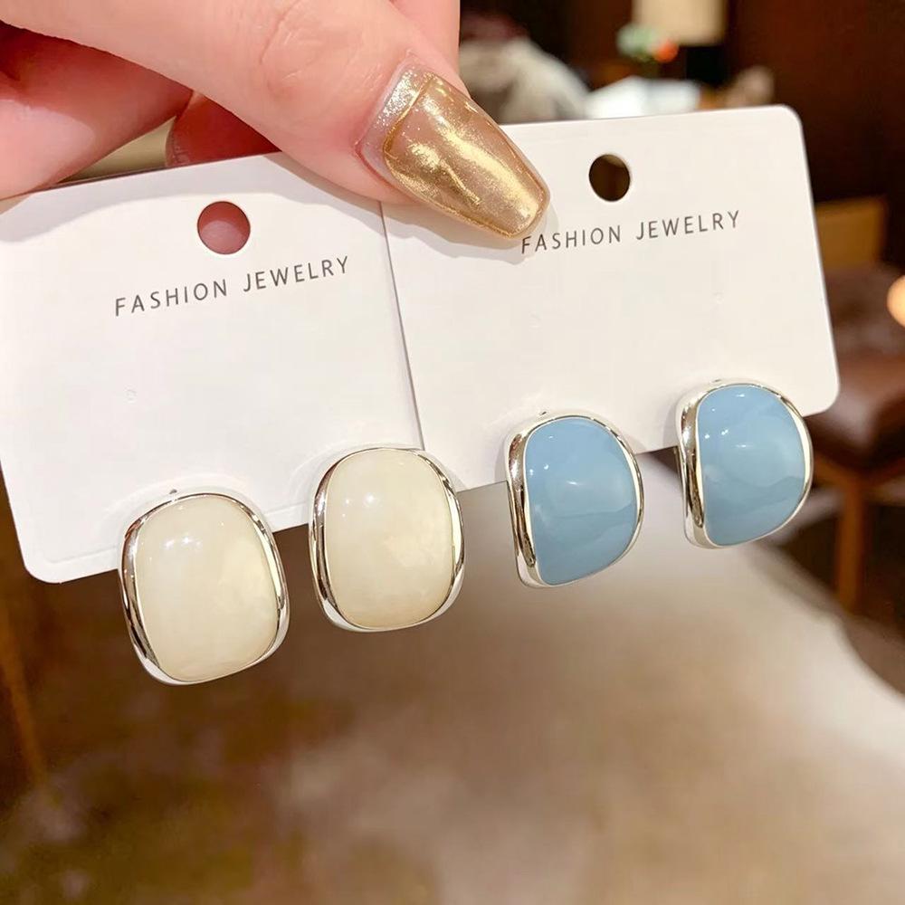 Retro French Geometric Oval Enamel Earrings - Versatile & Simple Ear Ornaments