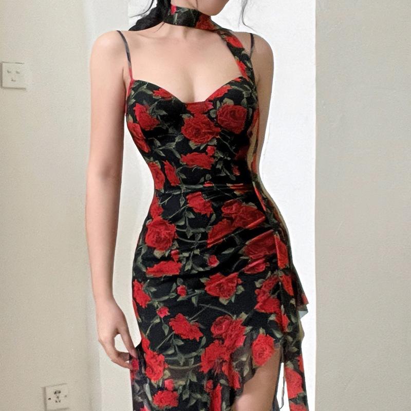 LC French royal sister style red printing suspender dress, high sense temperament, sexy and slim