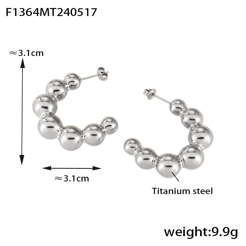 Retro Korean Style Titanium Steel Gradient C-Shaped Earrings with Small Steel Ball