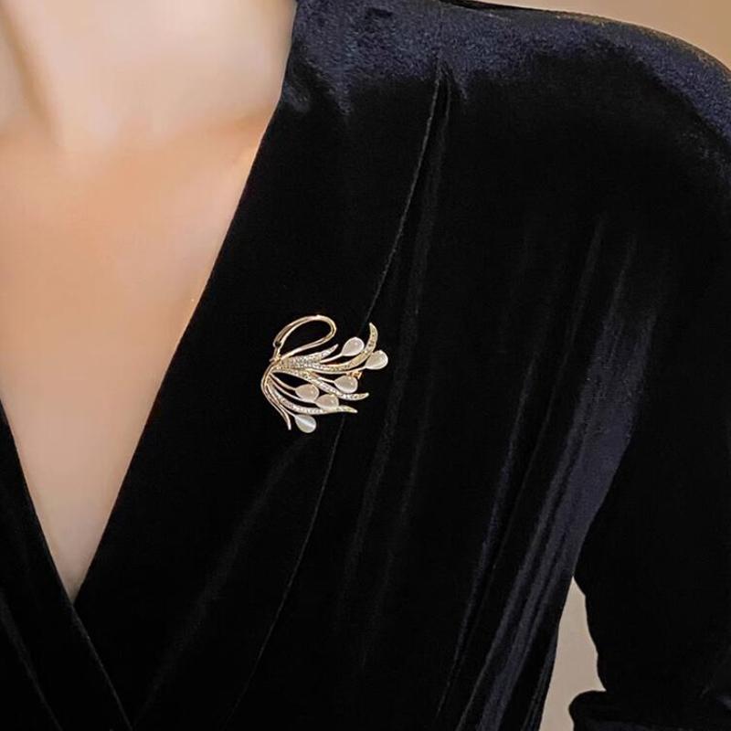 

Новая роскошная брошь в виде лебедя из камня кошачий глаз, изысканные булавки в виде животных, высококачественные аксессуары для пальто и корсажа onesize