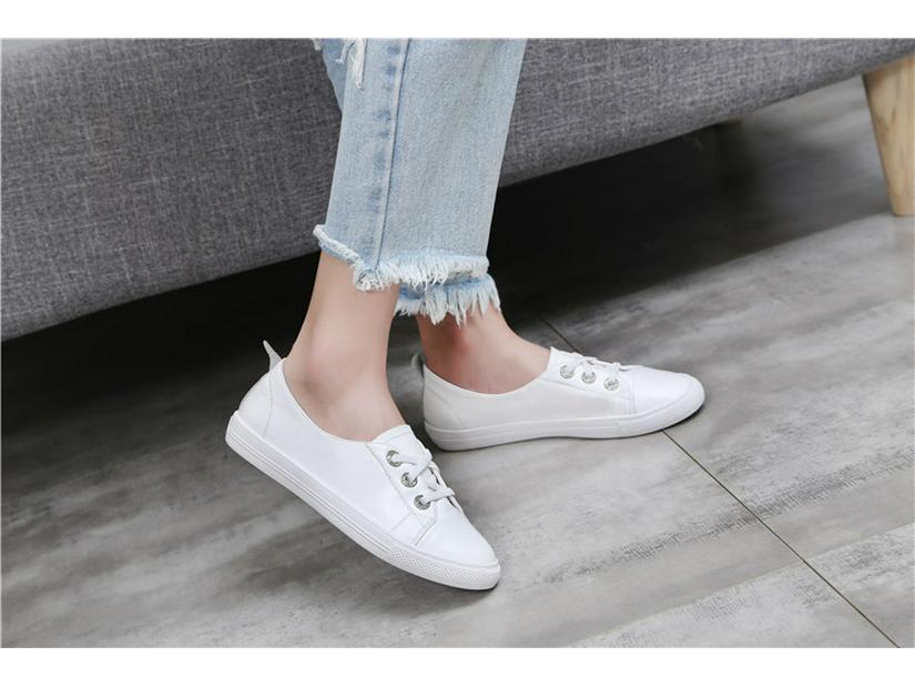 2025 Korean Style Women's White Genuine Leather Flat Casual Shoes