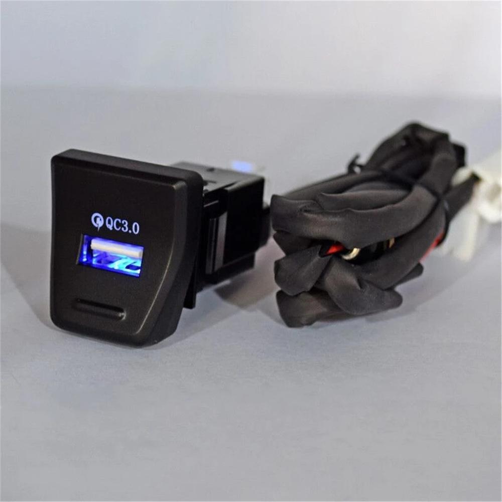 QC3.0 USB Nabíječka do auta Pozice středového panelu Zásuvka pro rychlé nabíjení vhodná pro Toyota RAV4 2019-2020