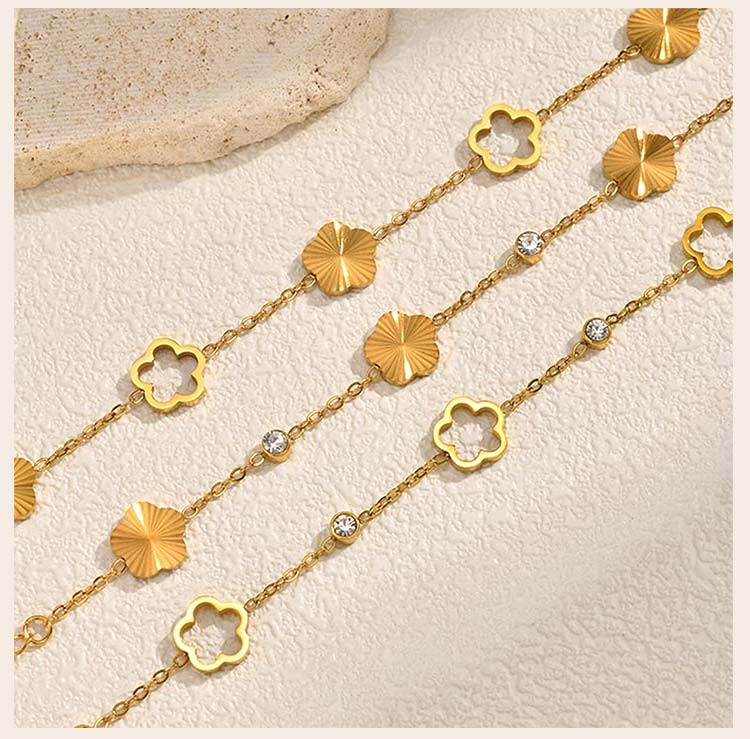 Clover Bracelet for Women, Lucky Five Leaf Charms Stainless Steel Adjustable Hand Chain Bracelet, New Fashion Accessories