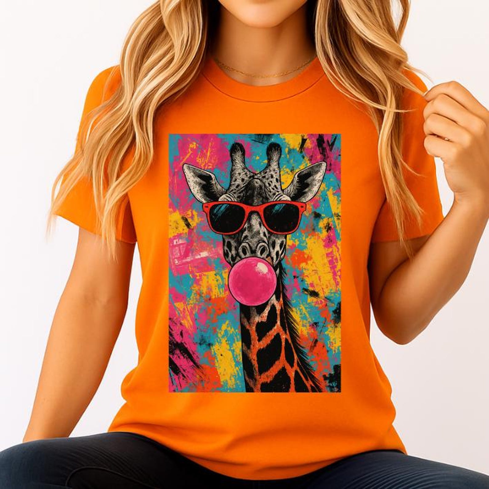 Custom wildlife shirt Giraffe Shirt Personalized Wildlife Tee with Funky Pop Art Style Groovy animal Inspired Design Cute Summer Vibes shirt 2XL