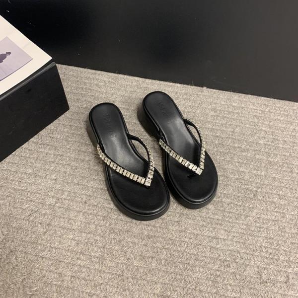 

Fashion Shoes House Slippers Platform Rubber Flip Flops Slides Fashion Summer Clogs Woman Hawaiian Luxury Beach Shoes Slippers Women Sum 35