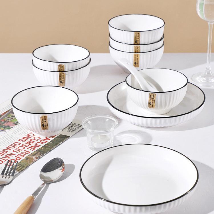 Creative Ceramic Rice and Soup Bowl - Simple, Round, Single-Piece Tableware