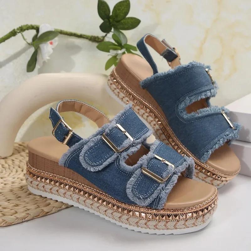 Pantoufles en jean mode Chaussures femme Antidérapantes Confortables Pantoufles d'été Claquettes Chaussures décontractées d'extérieur Plage Sandales pour femme Talons hauts