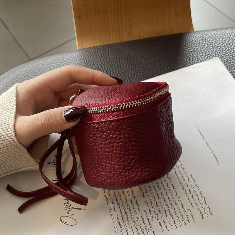 

Mini Coin Purse Pu Leather Texture Bag Headphone Hanging Bag Portable Keybag Storage For Luggage Office Travel вина червоного кольору