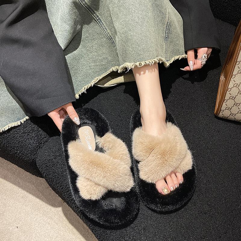 Large Size Thick Bottom Fluffy Slippers Women Wear Autumn and Winter 2025 New Cross Internet Celebrity Explosion Word Home Ins