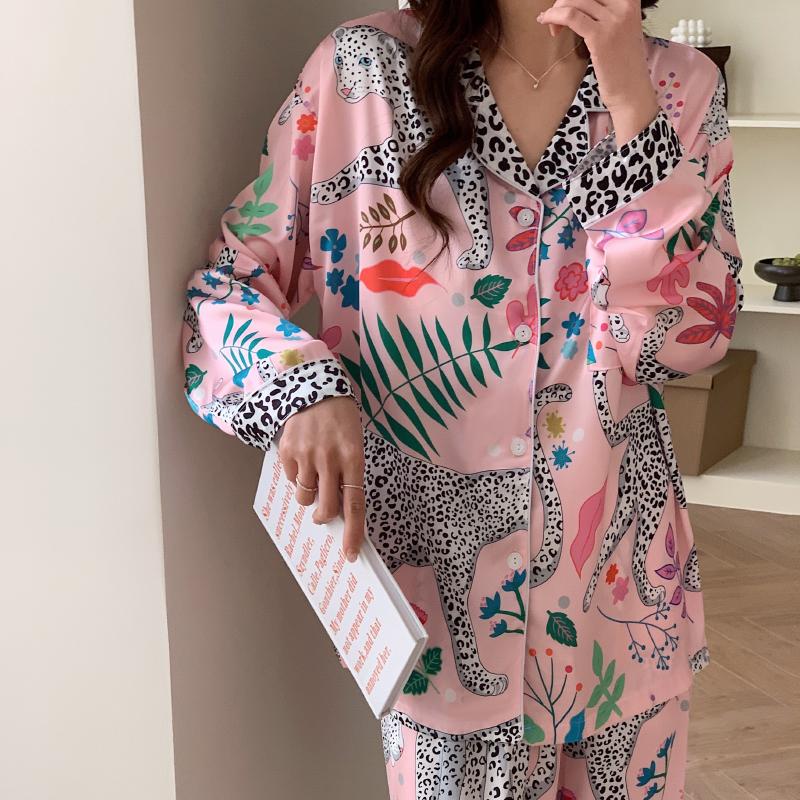 Spotted Leopard Print Pajama Set for Women Idyllic Style Long Sleeve Pant Female Lounge Autumn Winter Cartoon Sleepwear