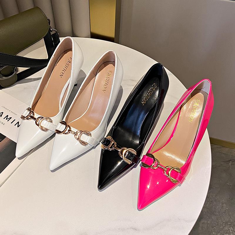 Fashion Women Sexy 8cm High Heels Wedding Bridal Pumps Lady Glossy Leather Metal Chain Buckle Stiletto Heels Prom Shoes Plus Size 35-45