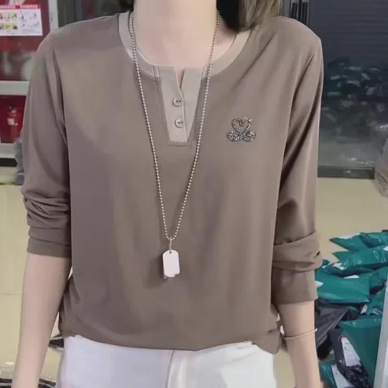 Slim Fit Women's Long-Sleeve Swan Embellished Summer Top