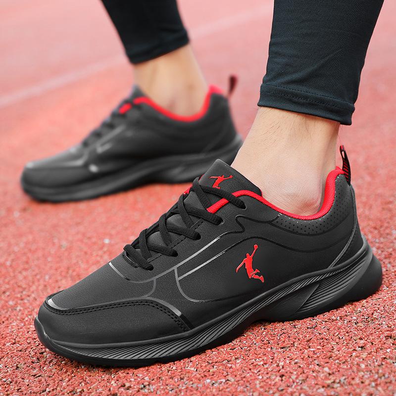Sneakers Jinjiang Fabrik wasserdichte Schuhe Herren Leder schwarz neu atmungsaktiv rutschfest lässige Laufschuhe