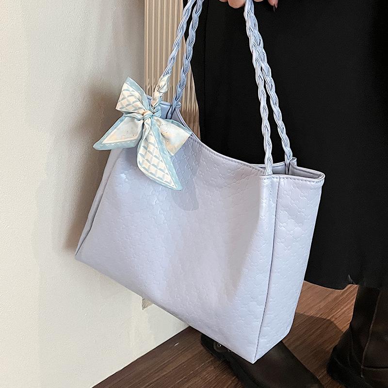 Skulderveske med stor kapasitet for kvinner Ny stil Moteabel Enkel Casual Moteabel Pendling Arbeid Håndbåret Tote-veske for kvinner