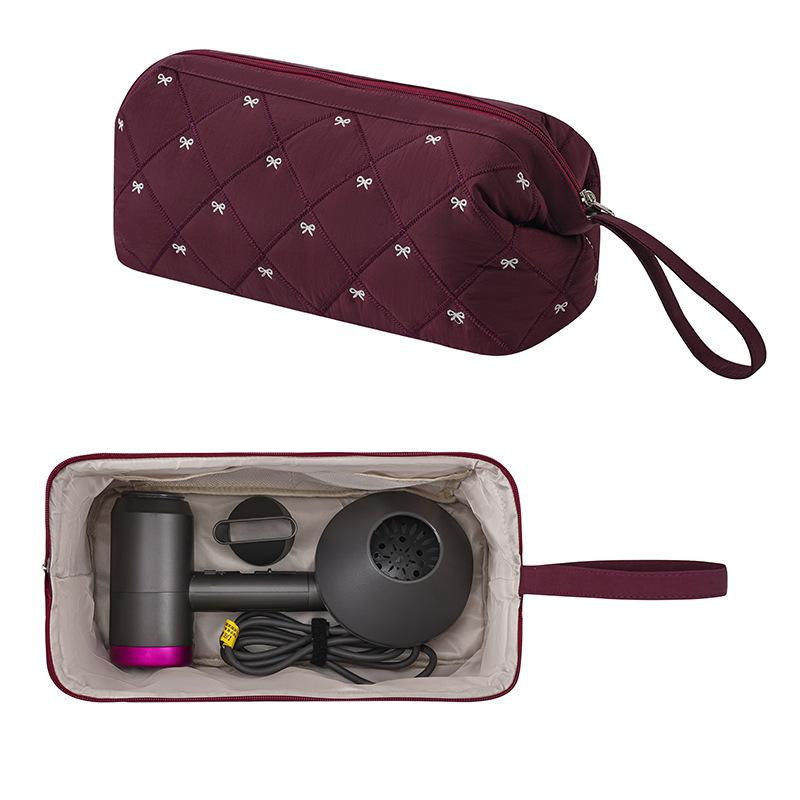 

1pc Women Hair Dryer Storage Bag For Travel Cute Bow Embroidery Quilted Hair Tools Waterproof Zipper Cosmetic Bags красный