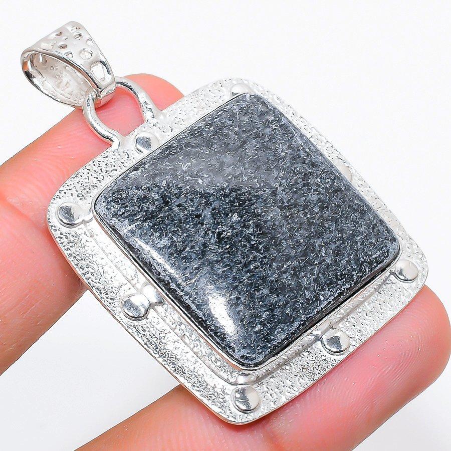 

Black Seraphinite Gemstone Handmade Ethnic Jewelry Pendant 1.89 SR-3553