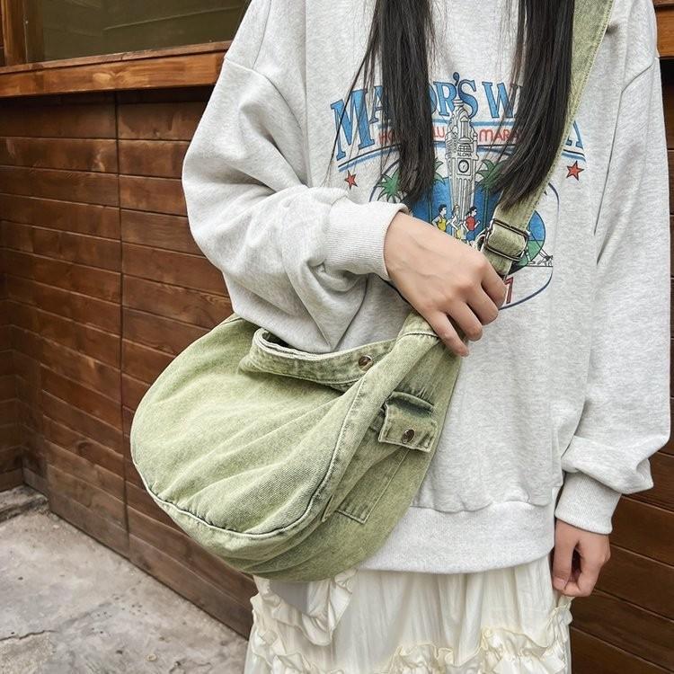 Large Capacity Lazy Style Canvas Bag Korean Version 2023 New College Student Shoulder Bag Urban Minimalist Style