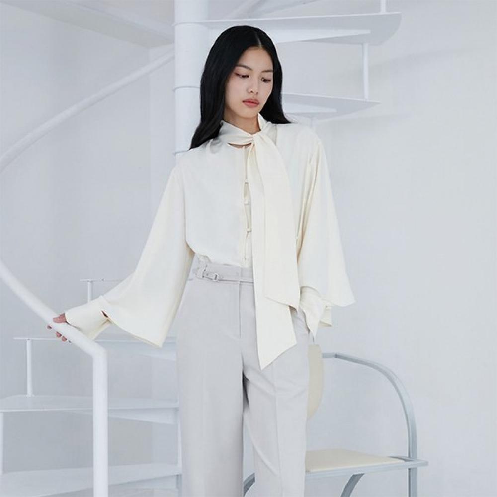 

Egoist Cuff Slit Point Tie Neck Blouse Er2wb361 CR/66